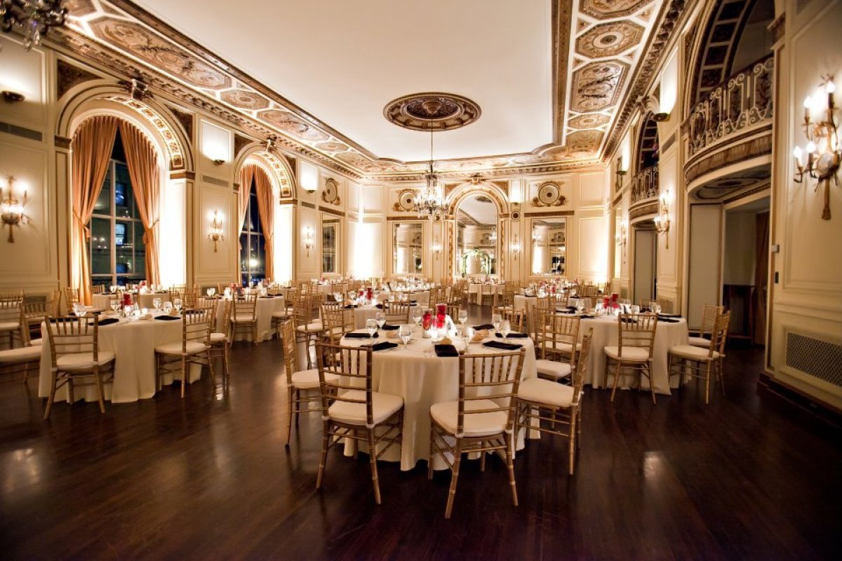 Detroit Wedding Locations The Best Sites To Tie Knot From Detroit Wedding Locations The Best Sites To Tie Knot From Iconic Offbeat Huffpost