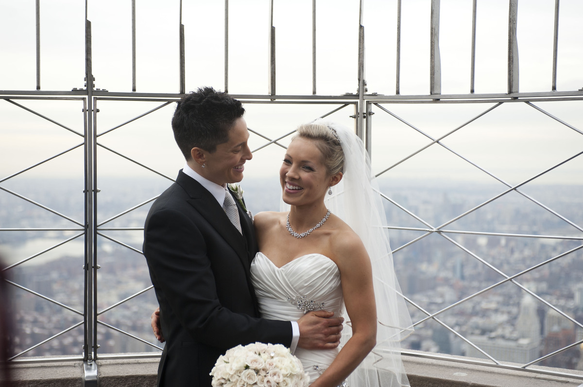 Empire State Building Weddings 2017 Colin Cowie Designs Valentine S Day Wedding Empire State Building