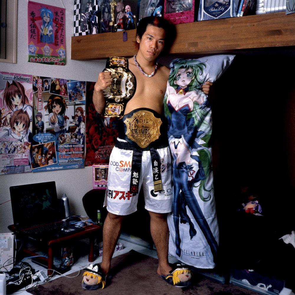 5 Eccentric Japanese Otaku Collectors Photos Huffpost 9573