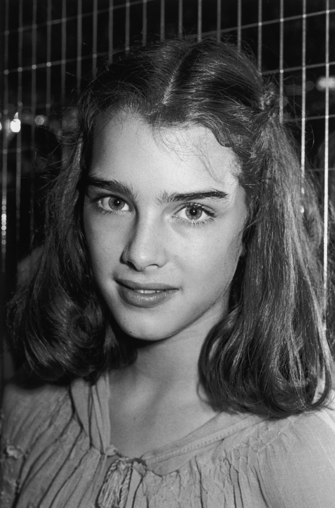 Old Nudism - Brooke Shields' Teen Years: Actress Reveals She Went To ...