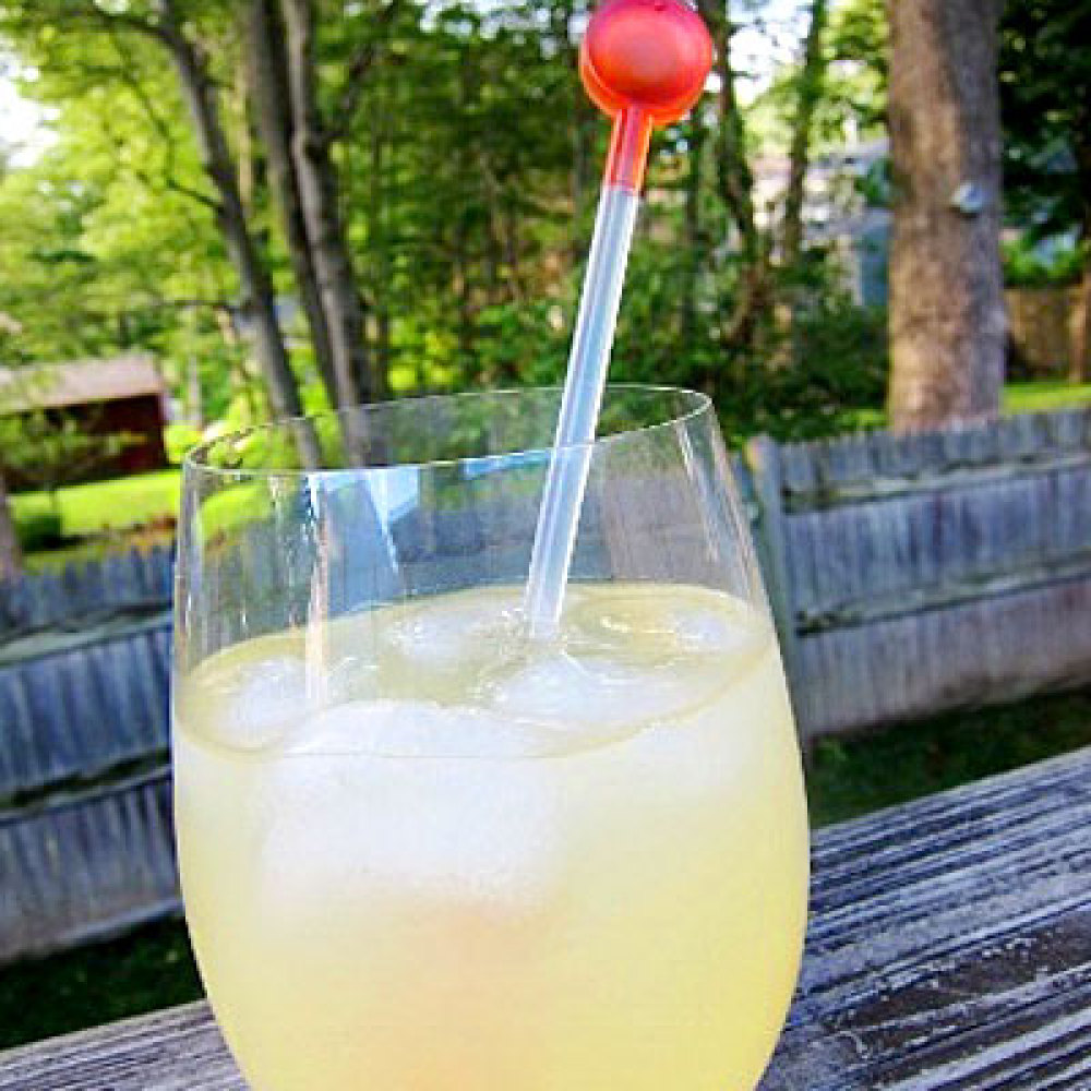 6 Warm-Weather Low-Calorie Cocktails | HuffPost