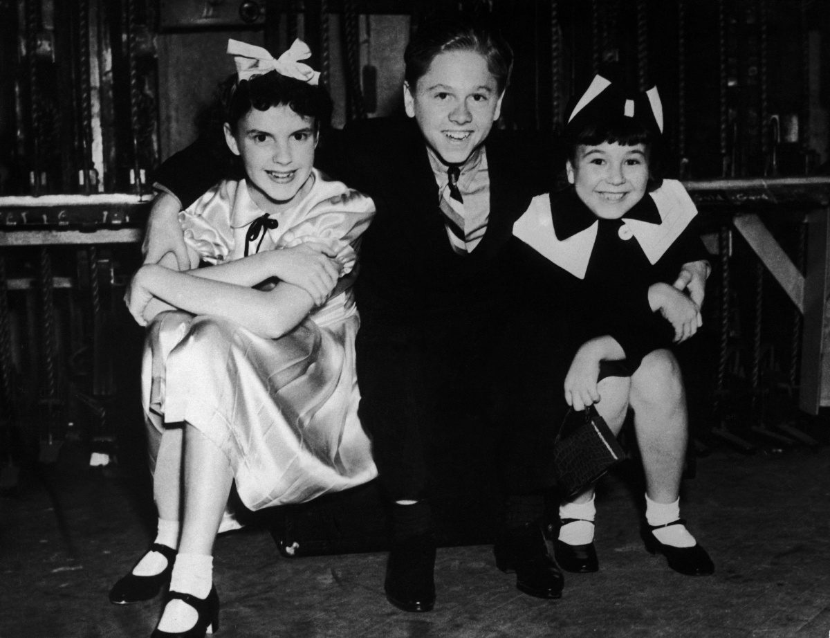 Judy Garland S Style Evolution From Curly Haired Baby To