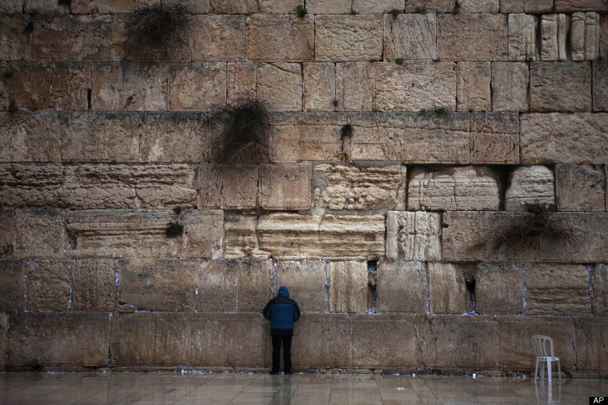 Western Wall Shooting Security Guard Kills Israeli Man At Jewish Holy