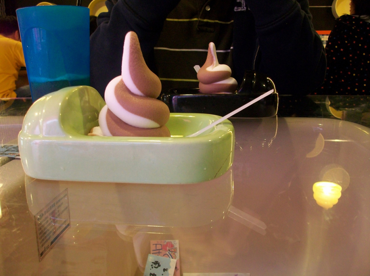 This Ice Cream Changes Color As You Lick It HuffPost