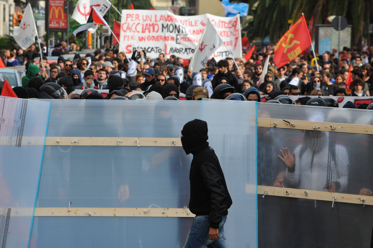 As of March 2013

Source: <a href="http://epp.eurostat.ec.europa.eu/cache/ITY_PUBLIC/3-30042013-BP/EN/3-30042013-BP-EN.PDF" t