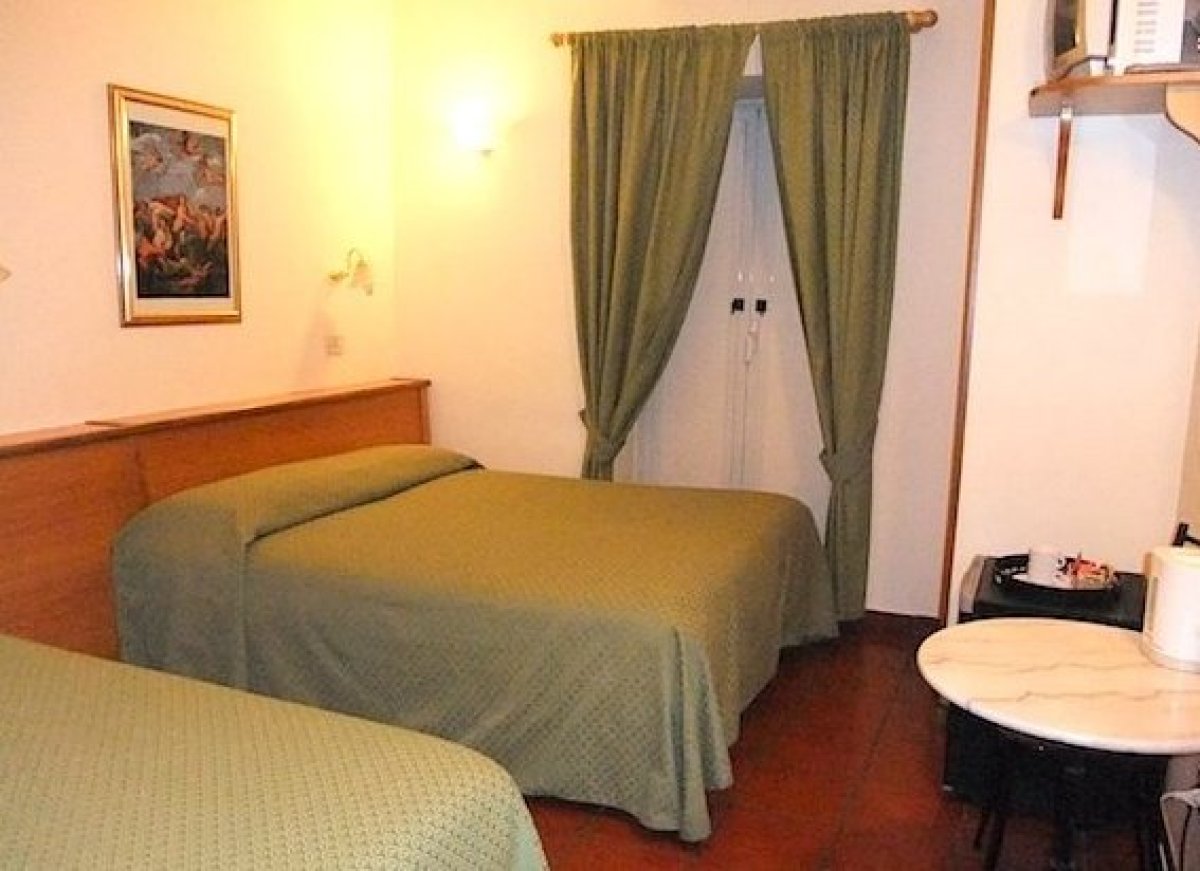 8 Affordable Hotels In Rome Photos Huffpost Hotels In Rome