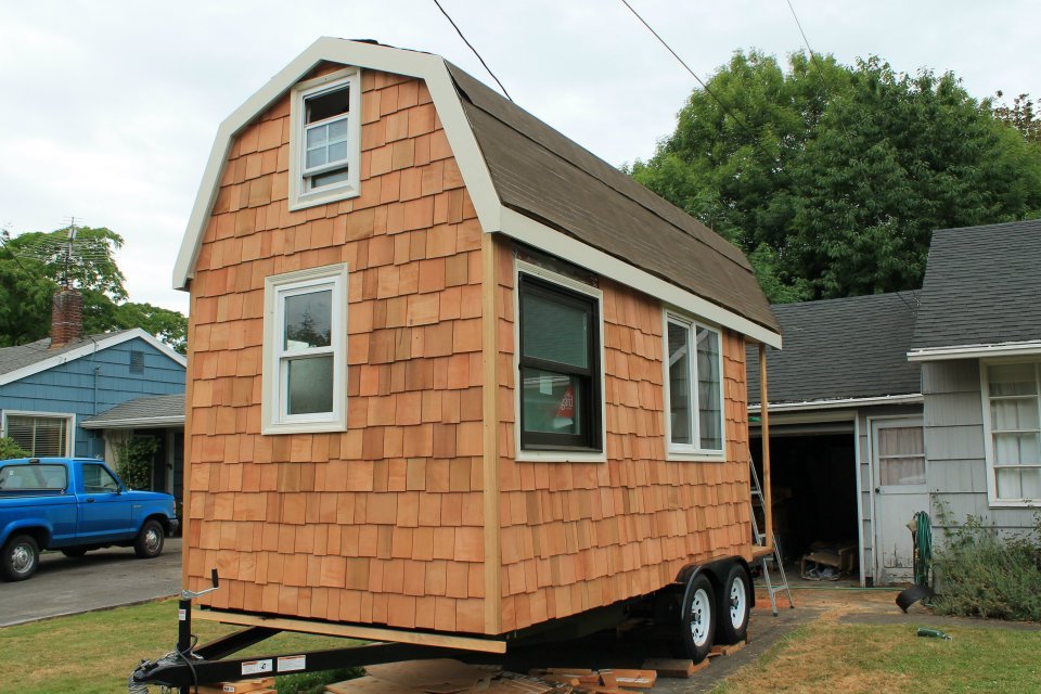 House Tour: April Anson's 120 Square Foot Home Is A Dream Come True ...