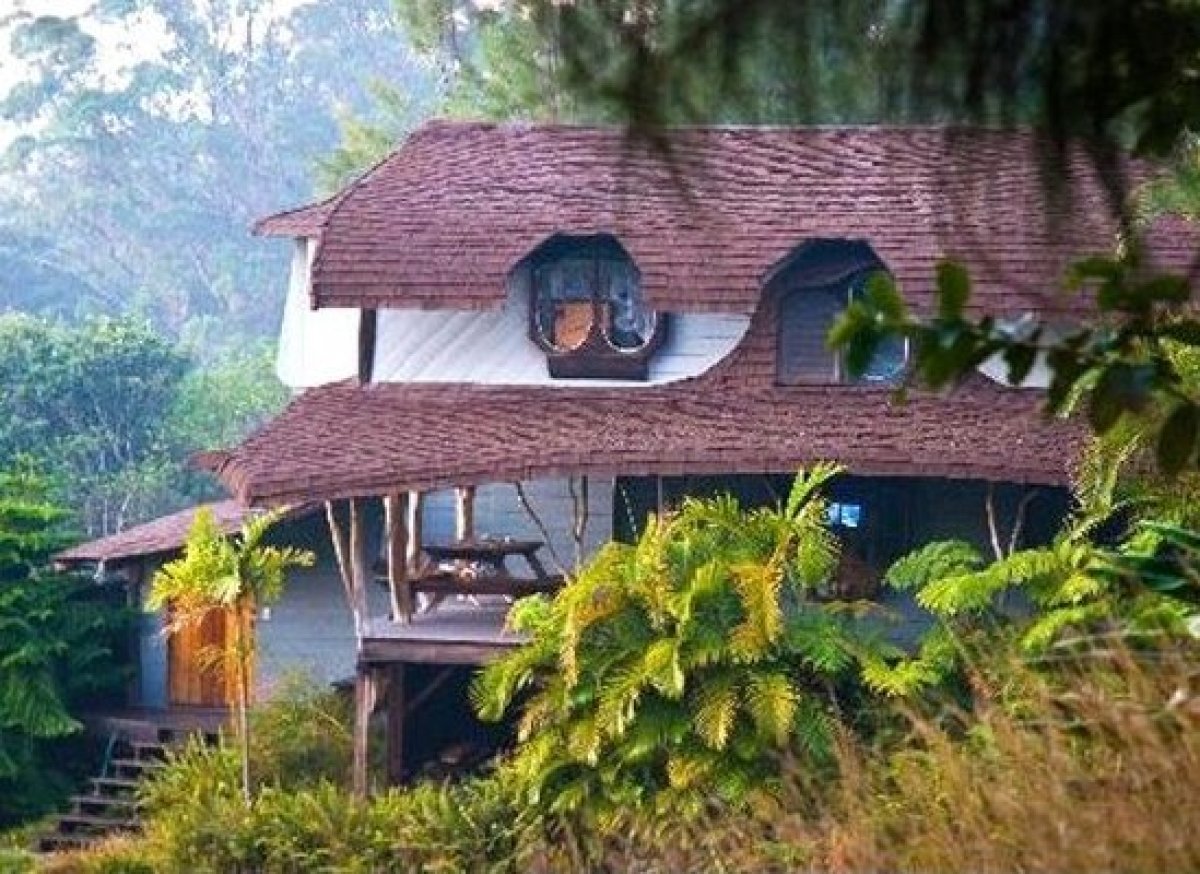 Hobbit Homes You Can Photos Huffpost Hobbit Homes You Can This A Href Http Www Flipkey