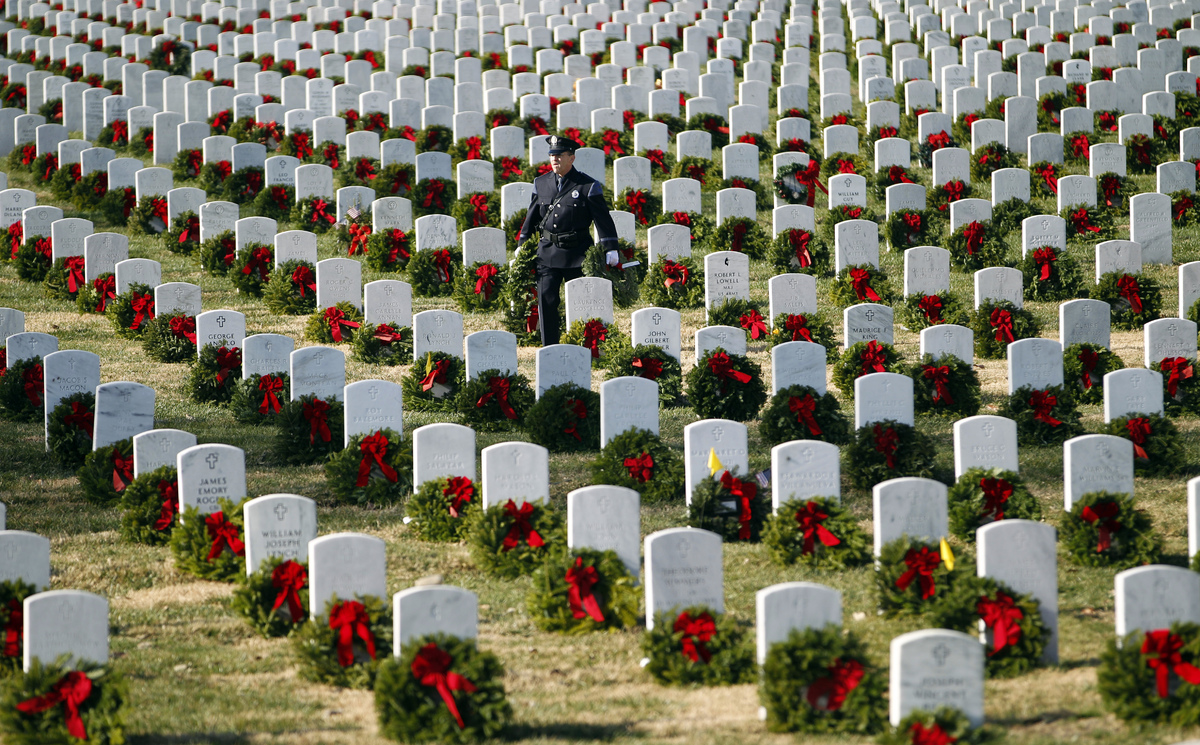 Wreaths Across America 2012 Arlington National Cemetery Volunteers Lay