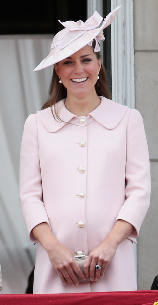 Kate Middletons Maternity Dress Is A Hit On Asos Photos Huffpost 