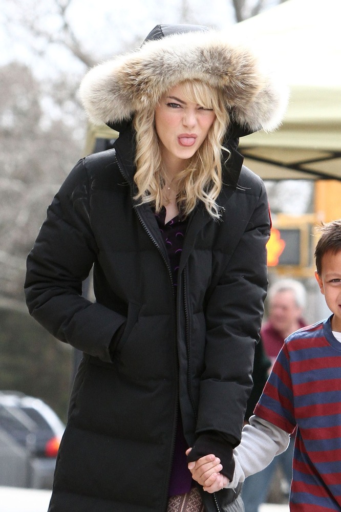 Emma Stone's Funny Faces Make Our Day (PHOTOS) HuffPost