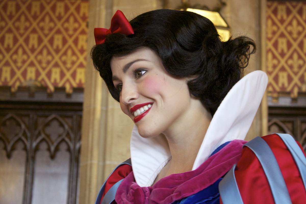 What The Disney Princesses Would Be Like In College Huffpost