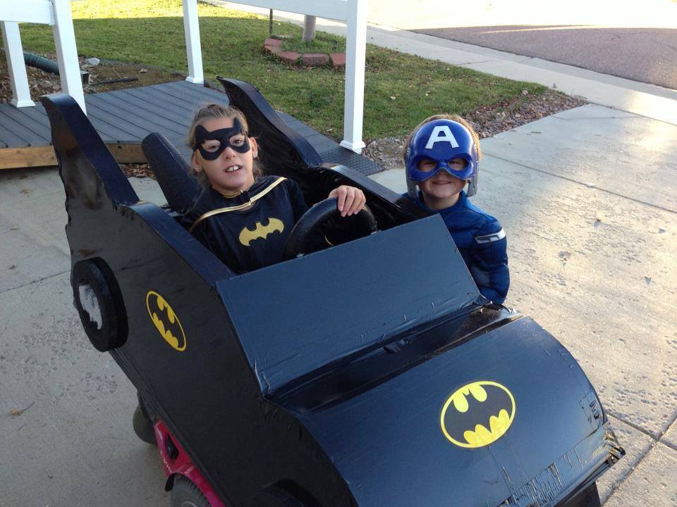 Family Builds Amazing Halloween Costumes Around 12-Year-Old's ...