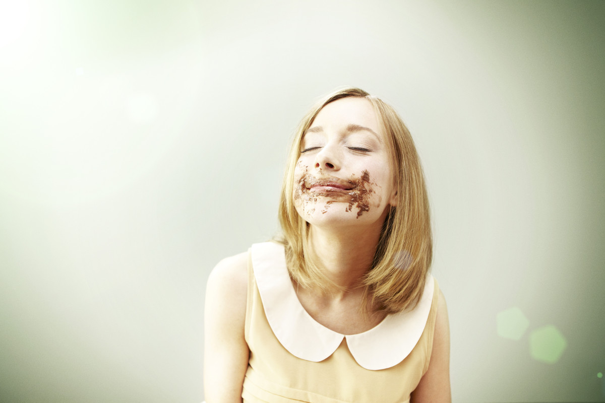 30 Women Who Are In An Intimate Relationship With Chocolate Photos