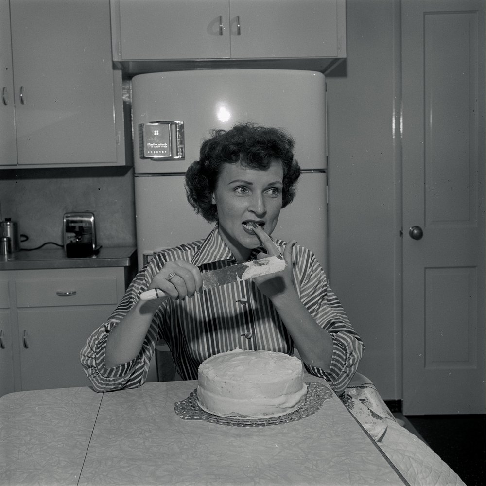 35 Fabulous Vintage Pics Of Betty White, In Honor Of Her 92nd Birthday