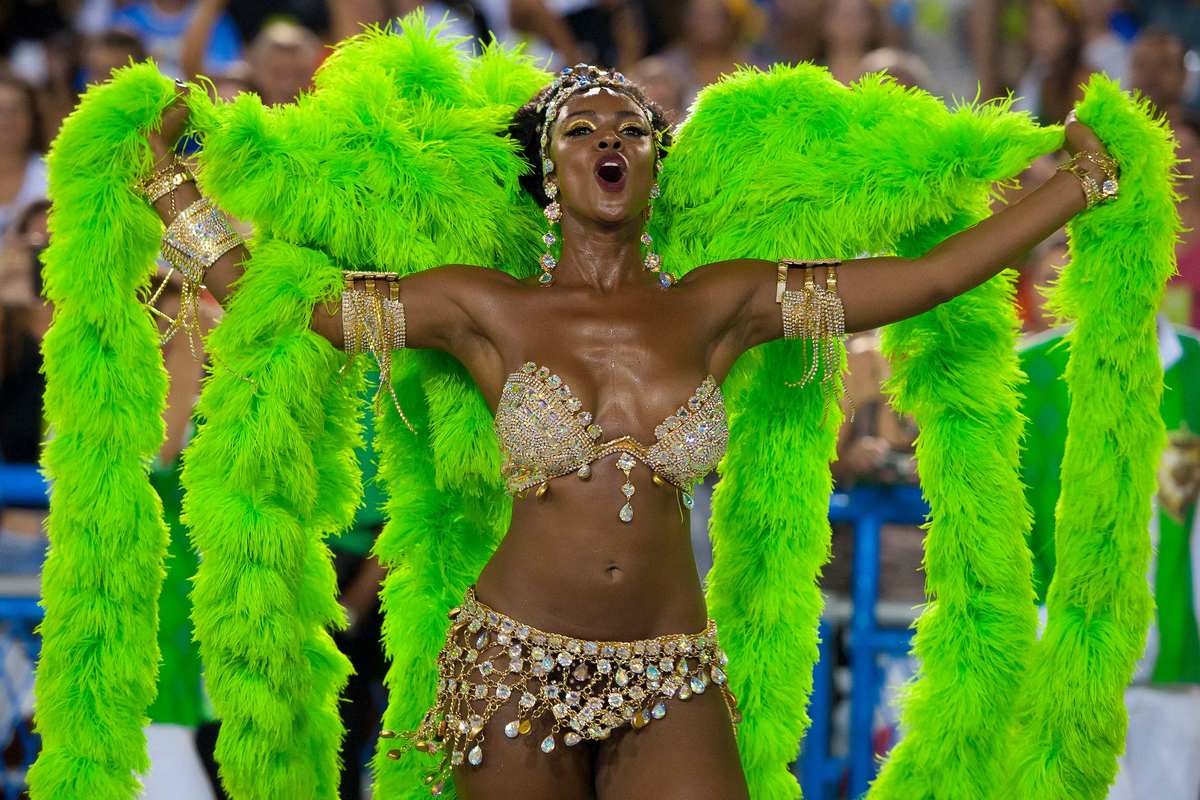 Rio De Janeiro Carnival S Samba Finale Provides Spectacular Close To Fiesta Photos Huffpost