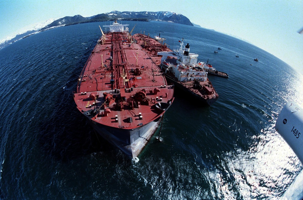 25 Years After Exxon Valdez Spill, Environmental Advocates Say Oil Laws ...