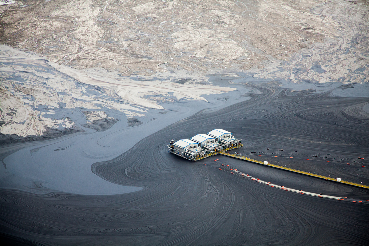 Photographer Captures Tar Sands 'Destruction' From Above HuffPost