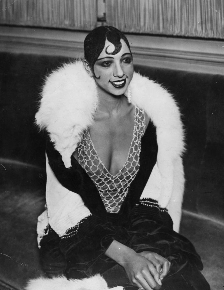 A History of Style: Fashion Inspired by Josephine Baker - College 71 A History of Style: Fashion Inspired by Josephine Baker - College 68
