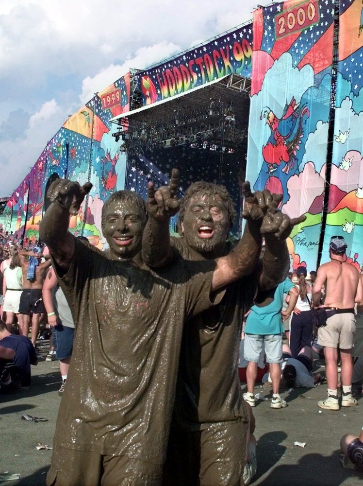 Video woodstock 1999 pictures of people Video woodstock 1999 pictures of people