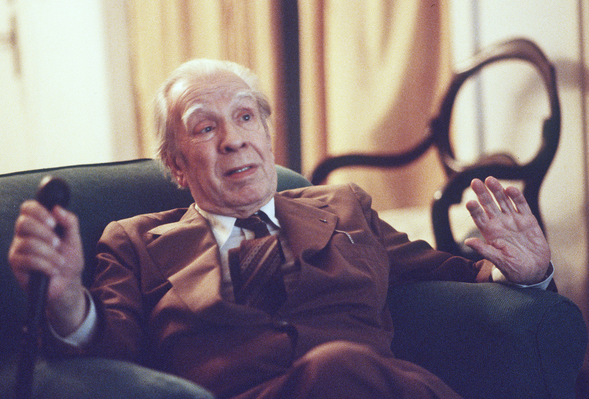 11 Quotes To Remember Jorge Luis Borges On His Birthday | HuffPost