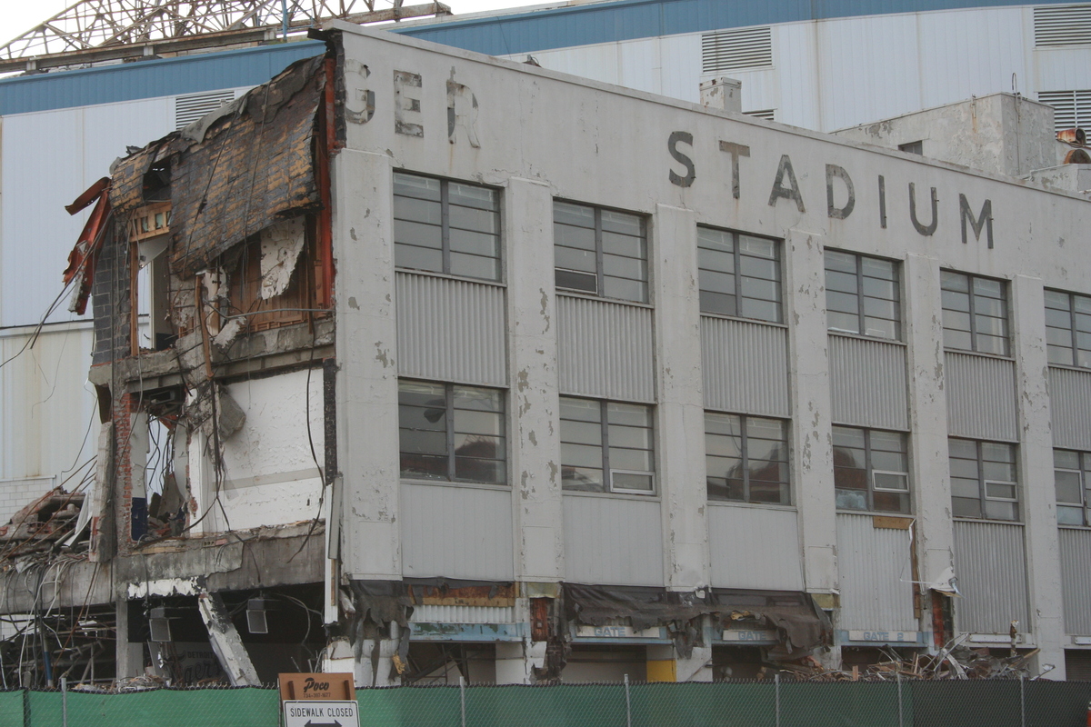 44 Haunting Photographs Of Abandoned Sports Venues | HuffPost