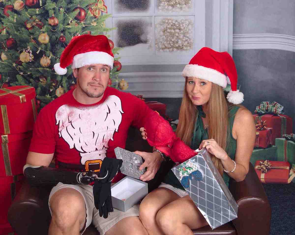 14 People Who Lost Limbs But Not Their Sense Of Humor HuffPost
