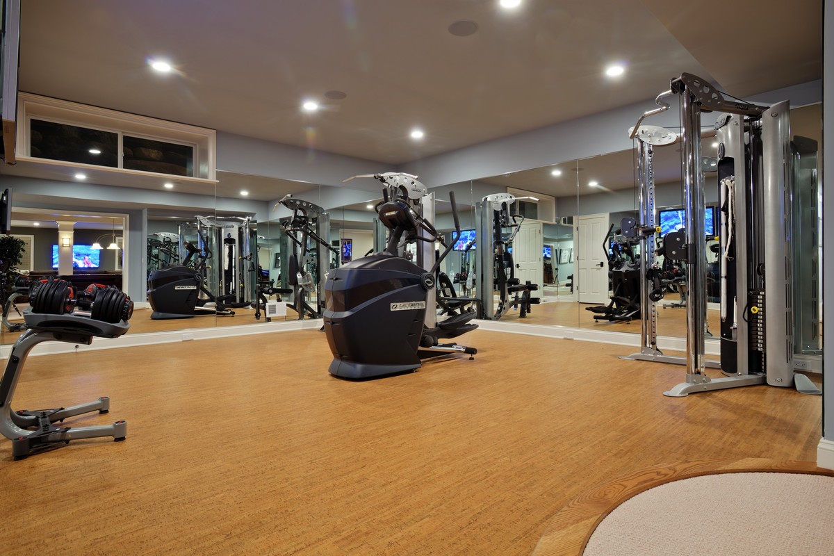 6 Impressive Home Gyms That Offer The Ultimate Personal Fitness Oasis ...