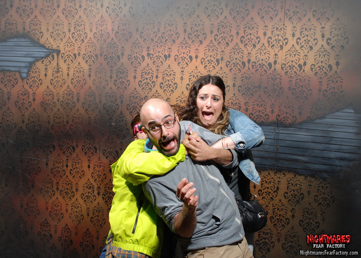 32 Hilarious Haunted House Reactions Caught On Camera HuffPost.
