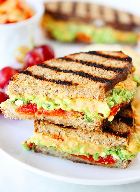 13 Hummus Sandwiches That'll Solve All Your Lunch Problems | HuffPost