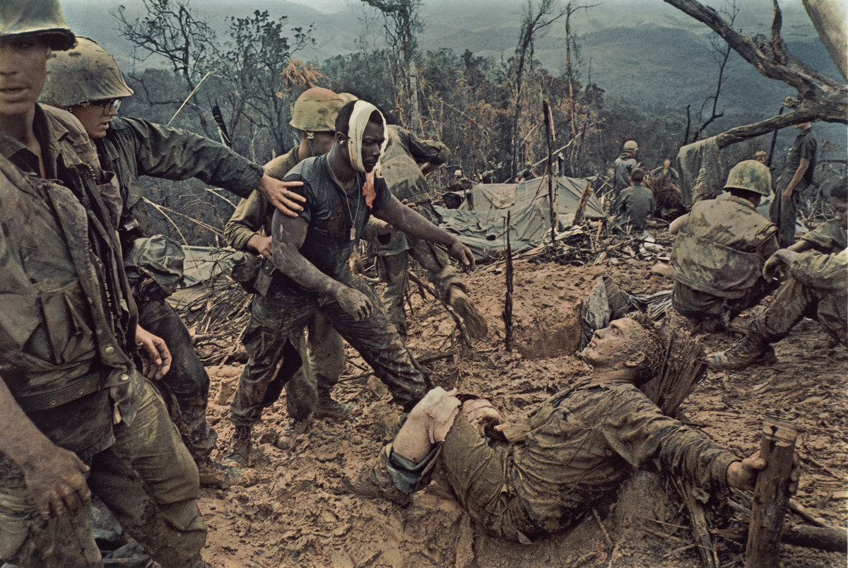 'American Soldier' Photos Expose The Many Faces Of Modern War | HuffPost