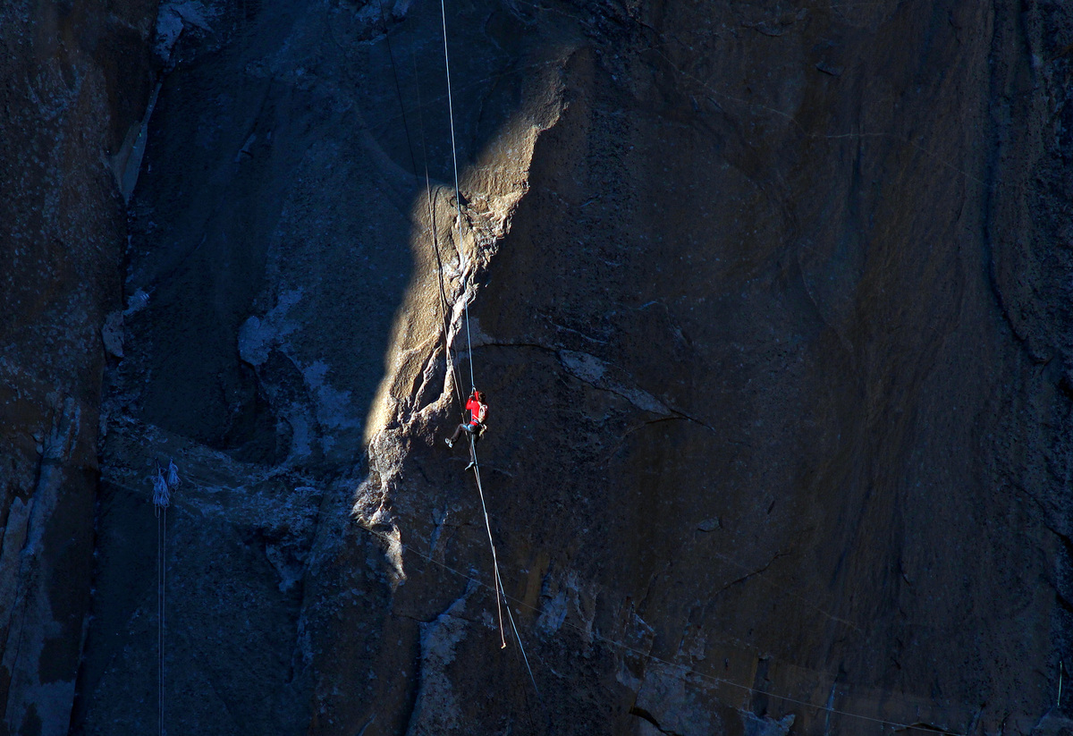 Video Of Climber On Yosemite's Dawn Wall Will Leave You On The Edge Of Your Seat | HuffPost