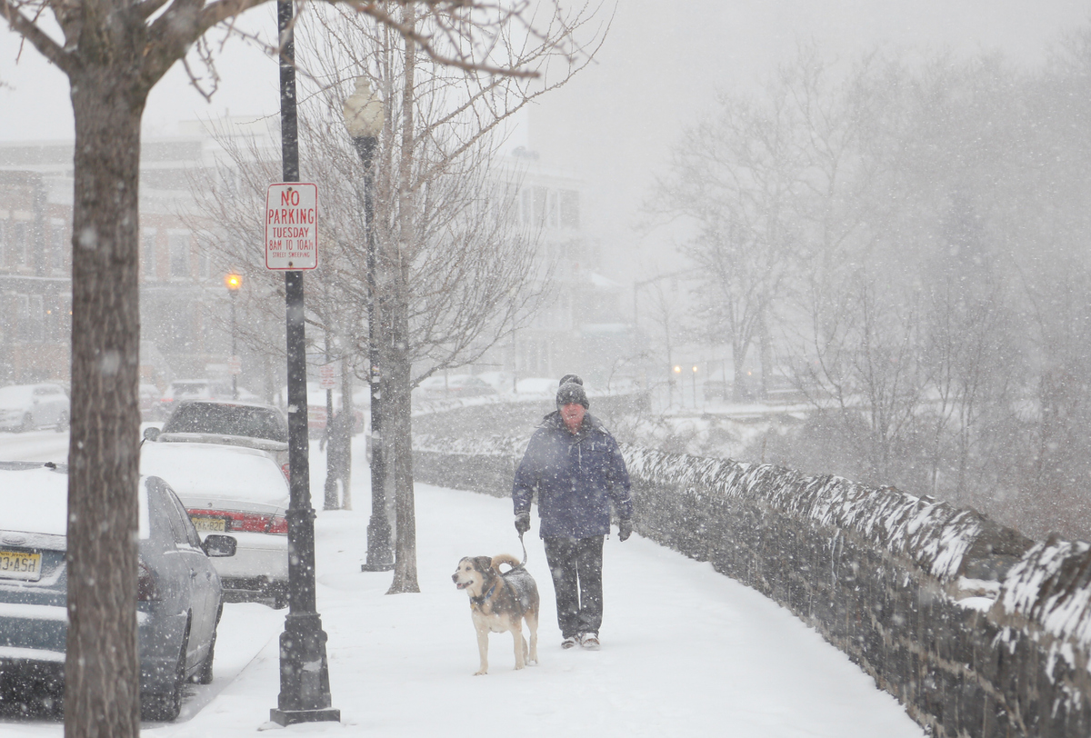 13 Photos (And One Tweet) That Show How Underwhelming NYC�s Snow Storm