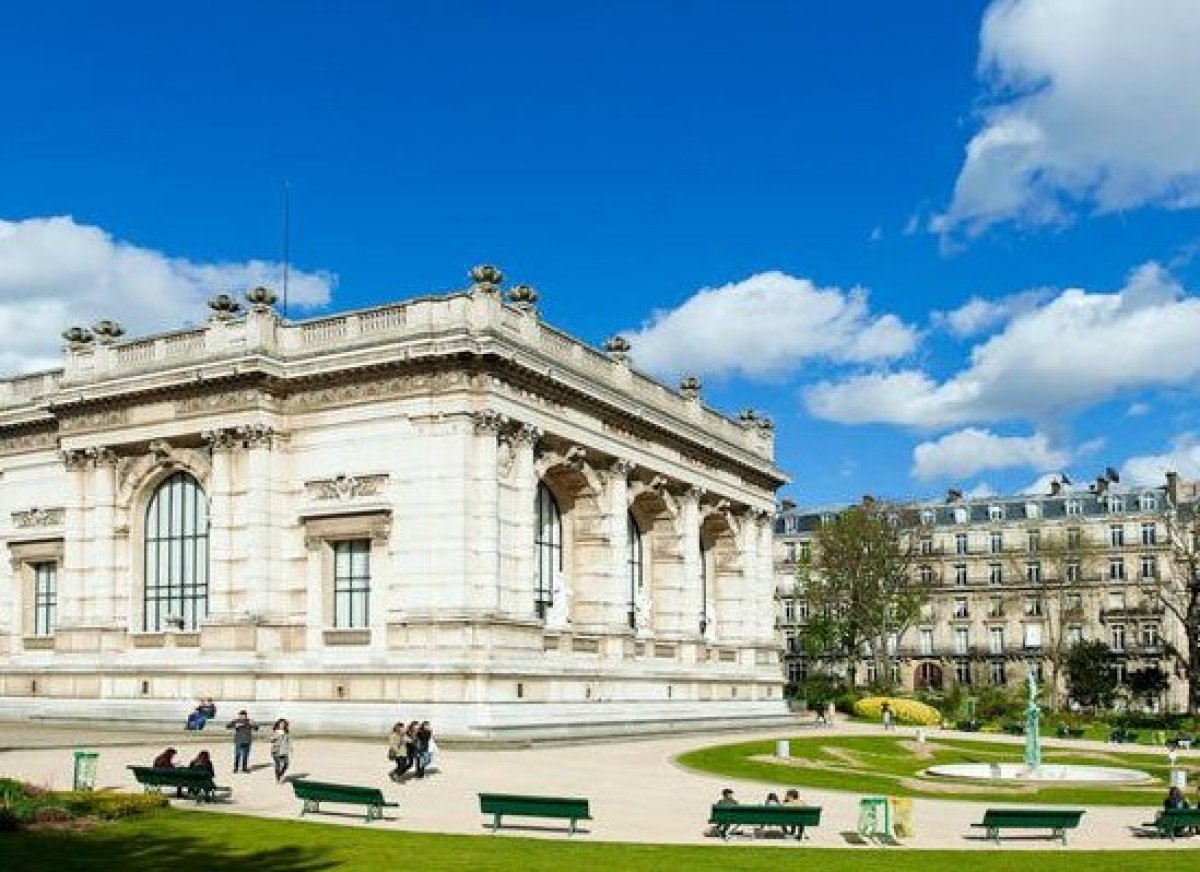 museum are waste of money That's why some of us think that museums are a waste of money some people just can't afford to visit a museum, because of the financial situation. museum are waste of money That's why some of us think that museums are a waste of money some people just can't afford to visit a museum, because of the financial situation.