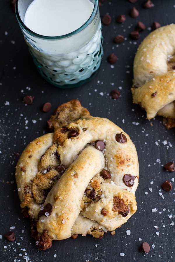 <strong>Get the <a href="http://www.halfbakedharvest.com/warm-chocolate-chip-cookie-stuffed-soft-pretzels/" target="_blank">W