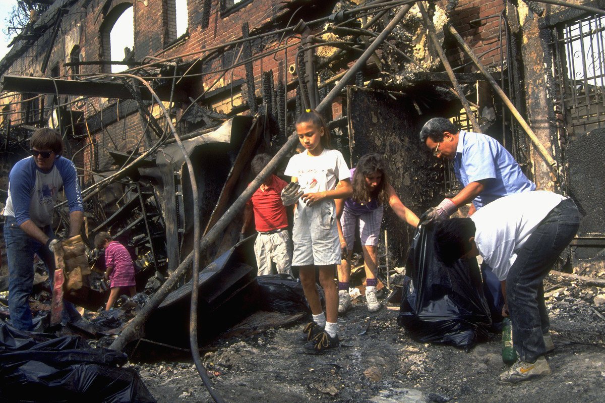 Remembering The 1992 LA Riots Over 2 Decades Later | HuffPost