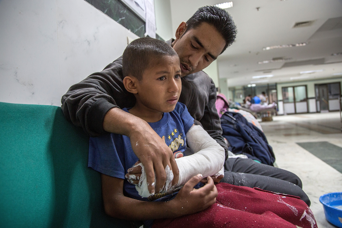 These 20 Images From Nepal Capture The Hope Among Earthquake Survivors ...