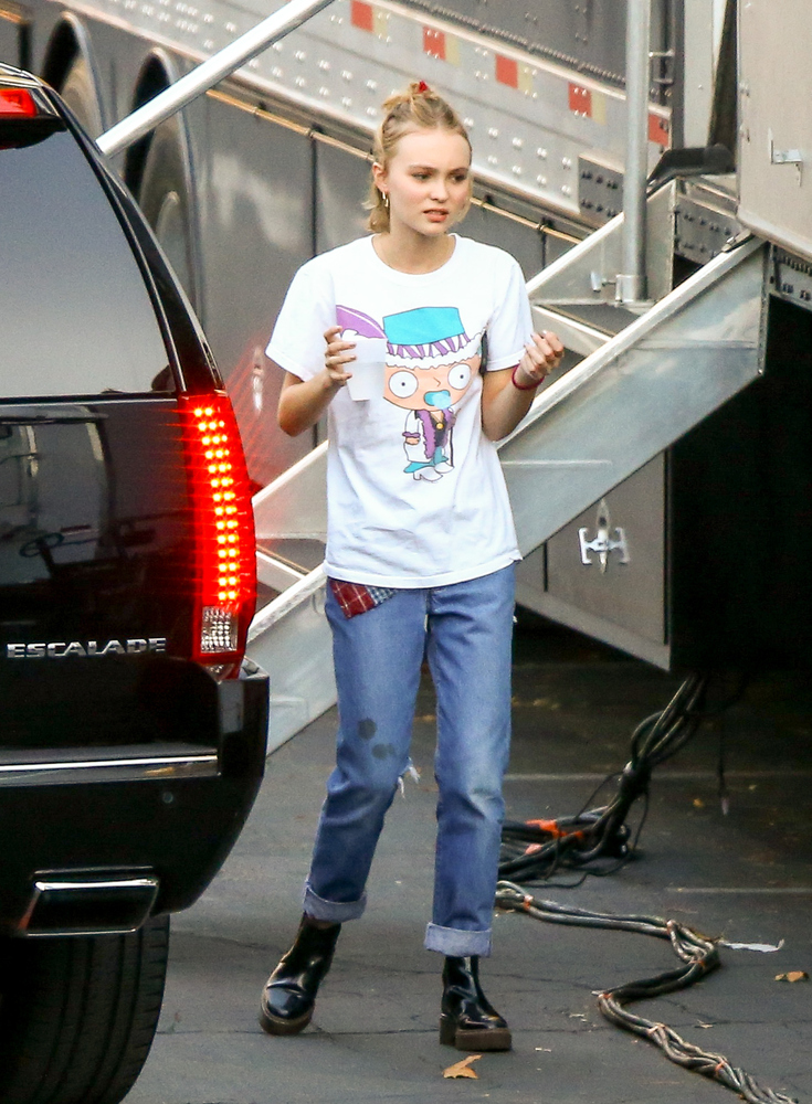 Lily-Rose Depp Celebrates 'Sour Sixteen' Because She's Her Father's ...