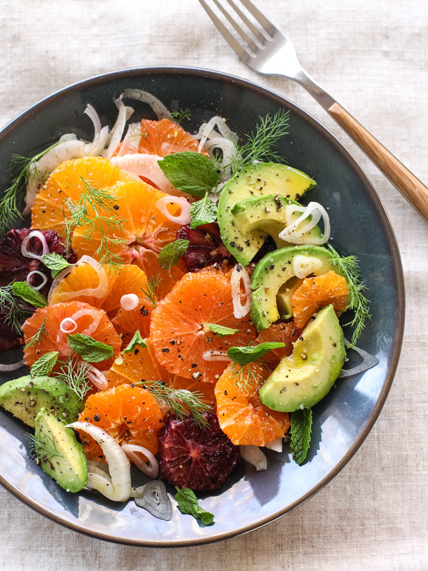 <strong>Get the <a href="http://www.foodiecrush.com/2014/03/citrus-fennel-and-avocado-salad/" target="_blank">Citrus Fennel a