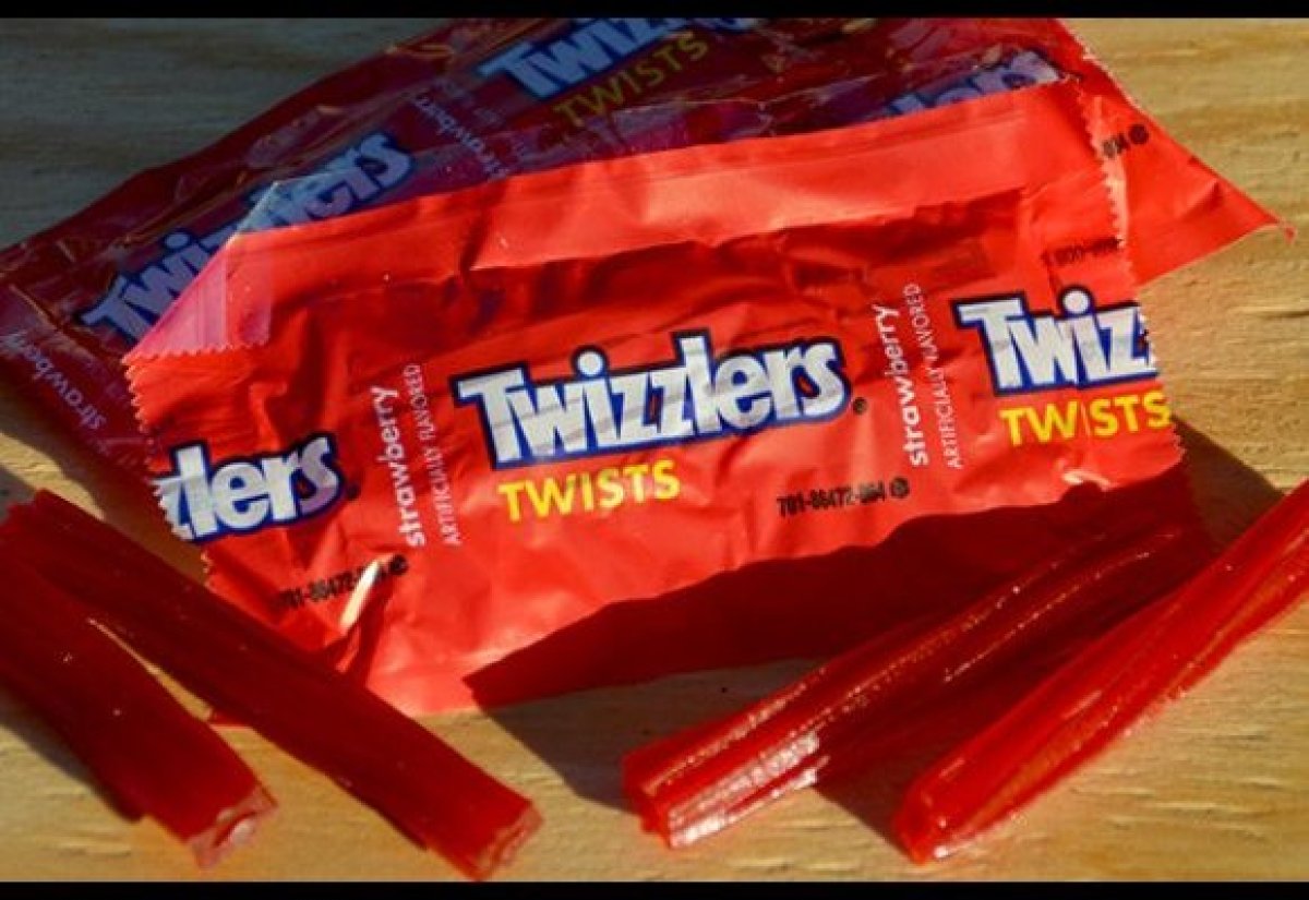 What 200 Cals Of Your Favorite Halloween Candy Looks Like HuffPost