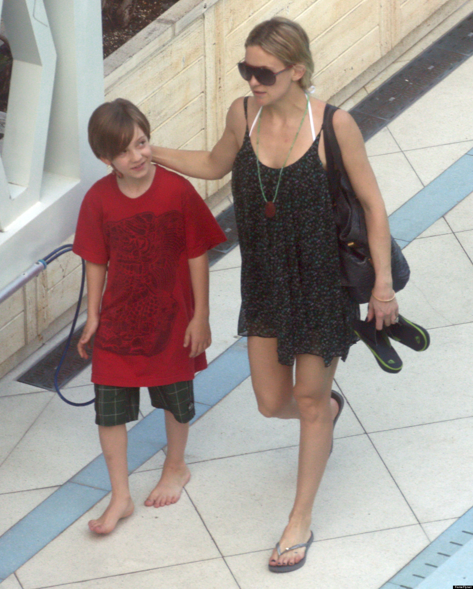 Kate Hudson Matt Bellamy Vacation In Miami With Their Kids Photos