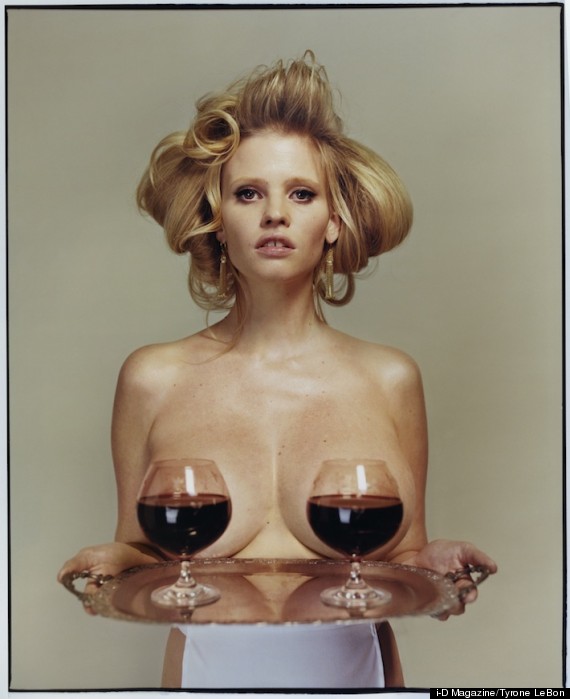 Lara Stone Naked David Walliams Model Wife Poses Topless For i-D ... pic