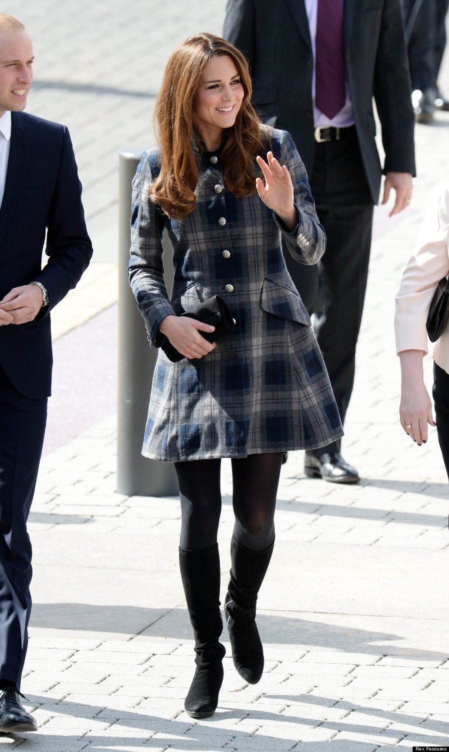 Kate Middleton Wears Short Tartan Coat In Scotland (PHOTOS)