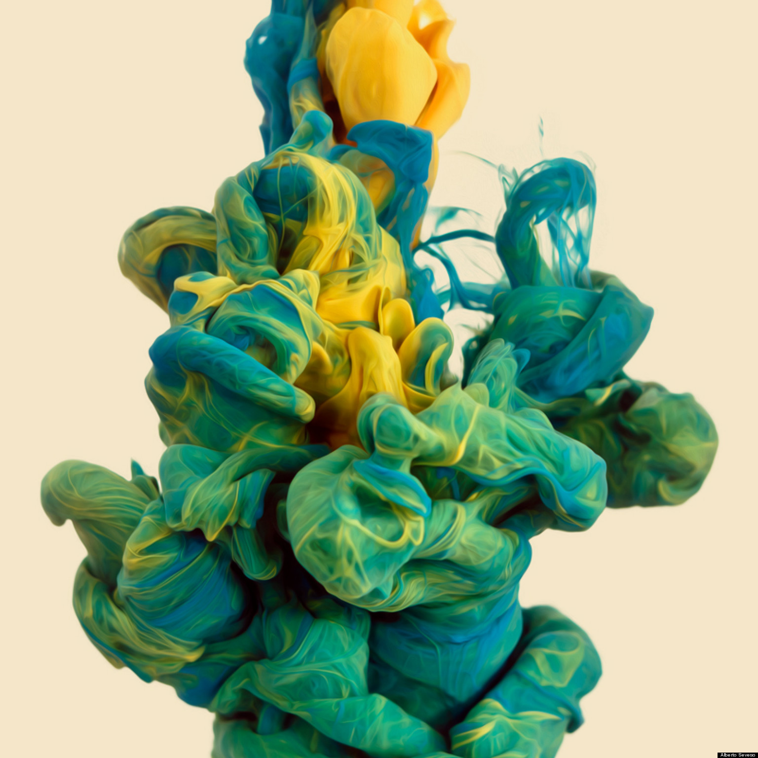 Ink In Water: Alberto Seveso Shows Us Beauty Beneath The Surface