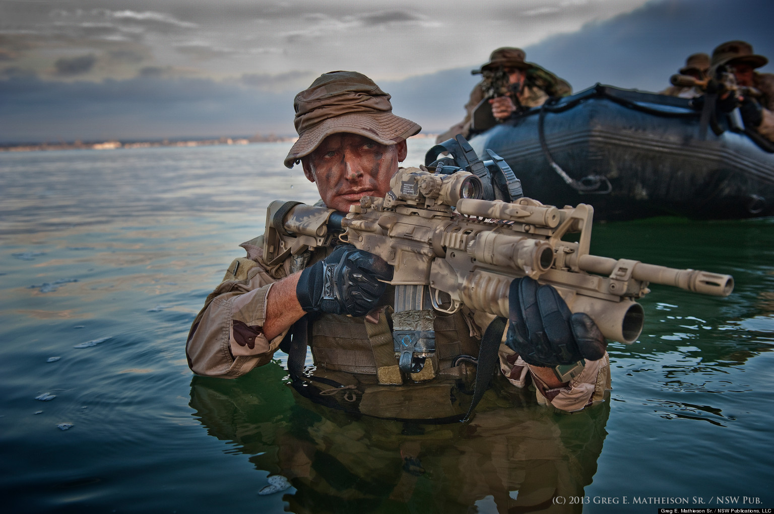 O NAVY SEALS Facebook 