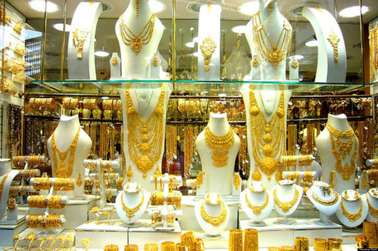 10 Reasons to Shop Dubai: The Ultimate Dubai Shopping Guide | HuffPost