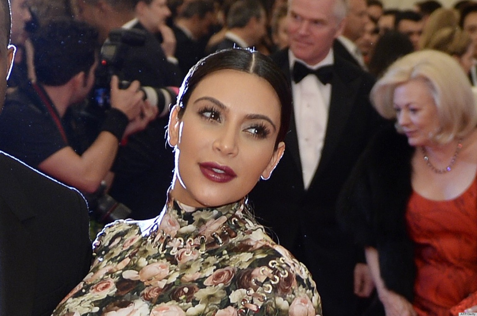 Kim Kardashian Met Gala Kanye West's Girlfriend Goes To Costume