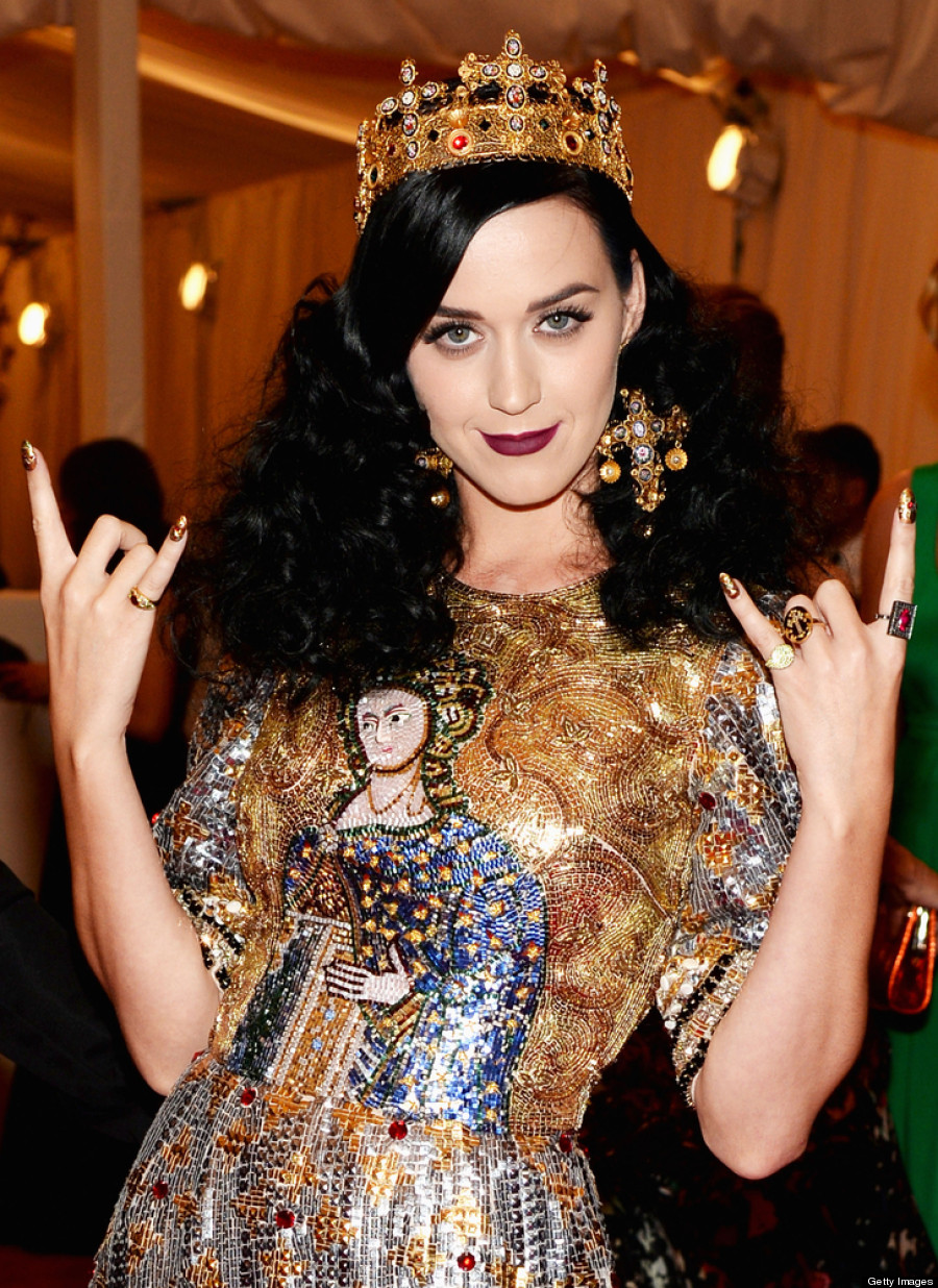 Katy Perry's 2013 Met Gala Look: 'Firework' Singer Wears Crown (PHOTOS ...