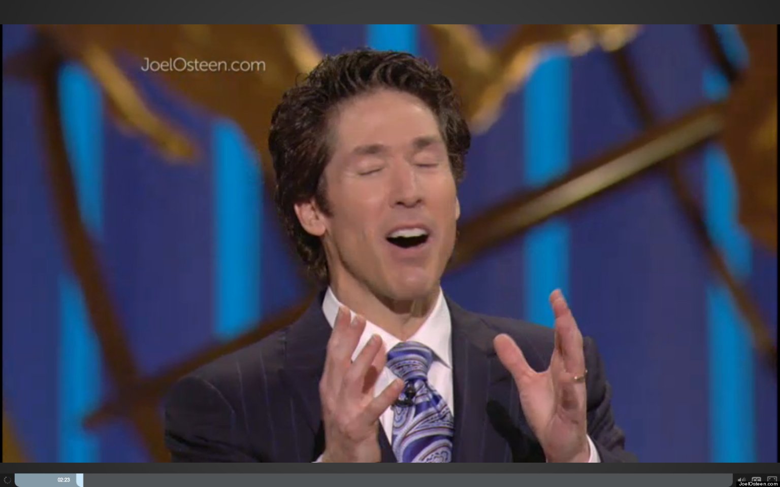 Click 'Pray' to Pray How Evangelical Megapastor Joel Osteen Is Saving