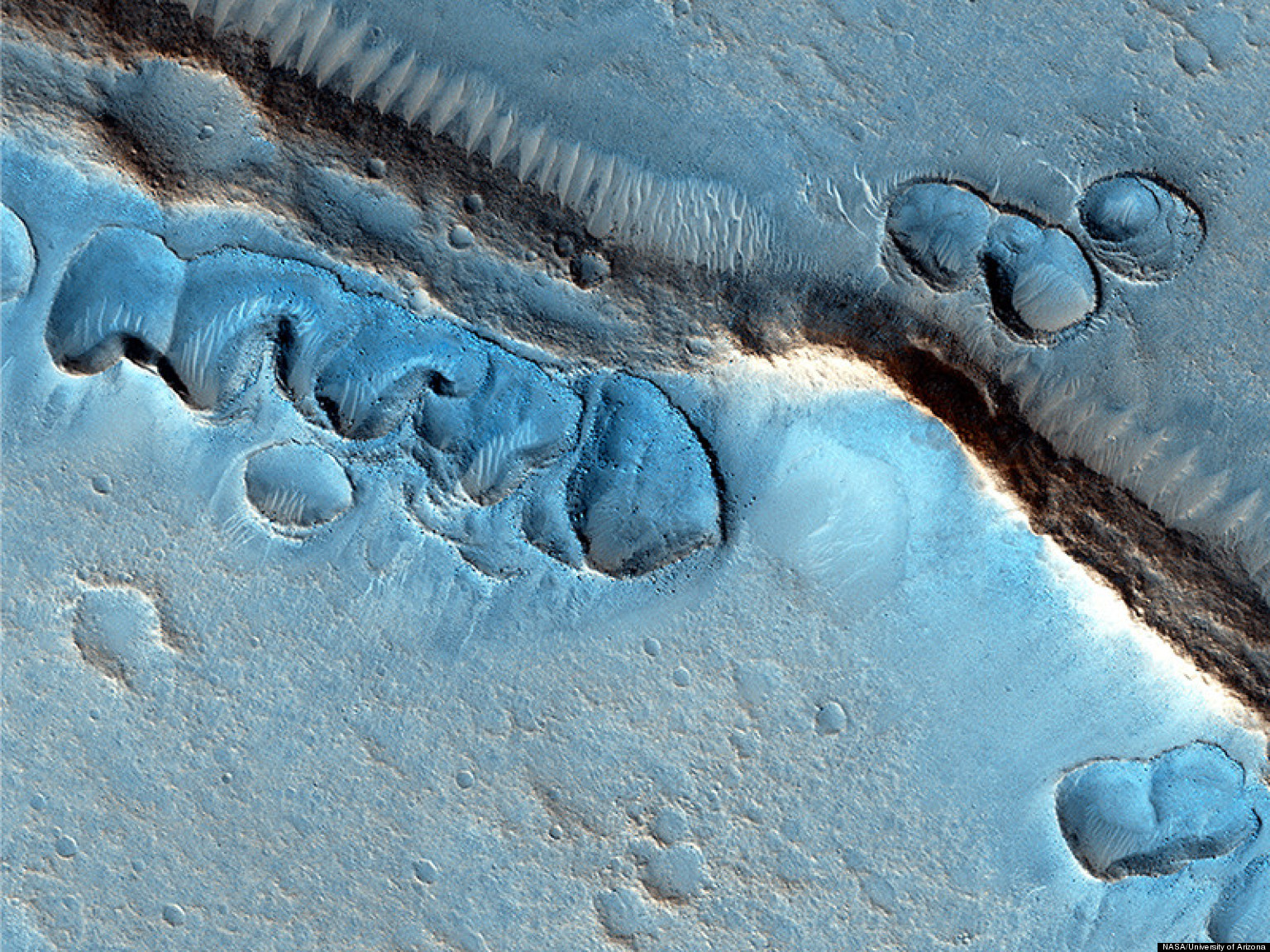 HiRISE Mars Photos Capture Unexpected Views Of Red Planet (IMAGES ...